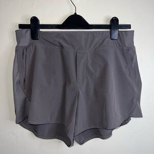Athleta Charcoal Women's Athletic Shorts 6